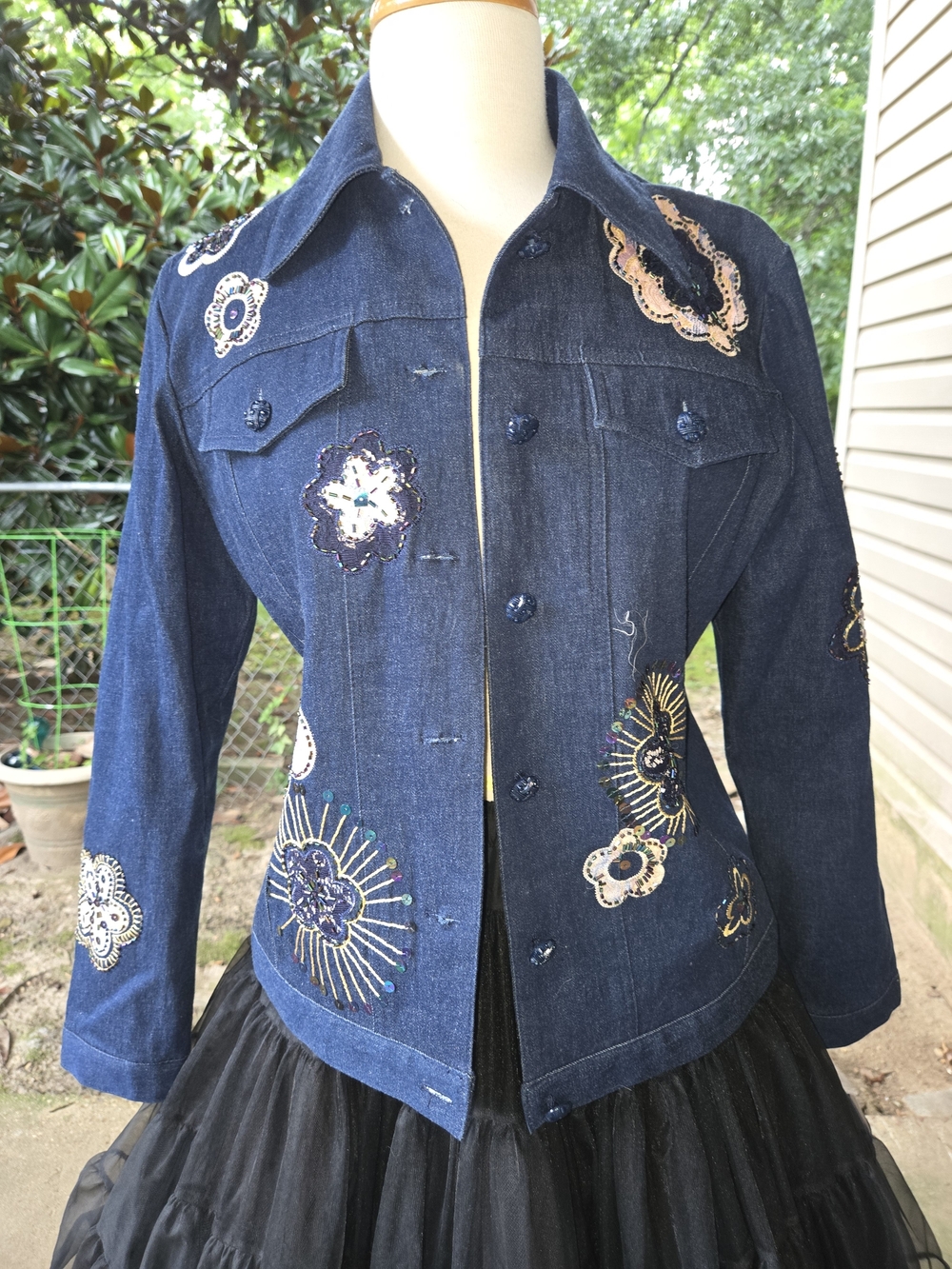 REDD Jeans Beaded Embellished Denim Jacket Size 8 Floral Sequin Boho Artwear